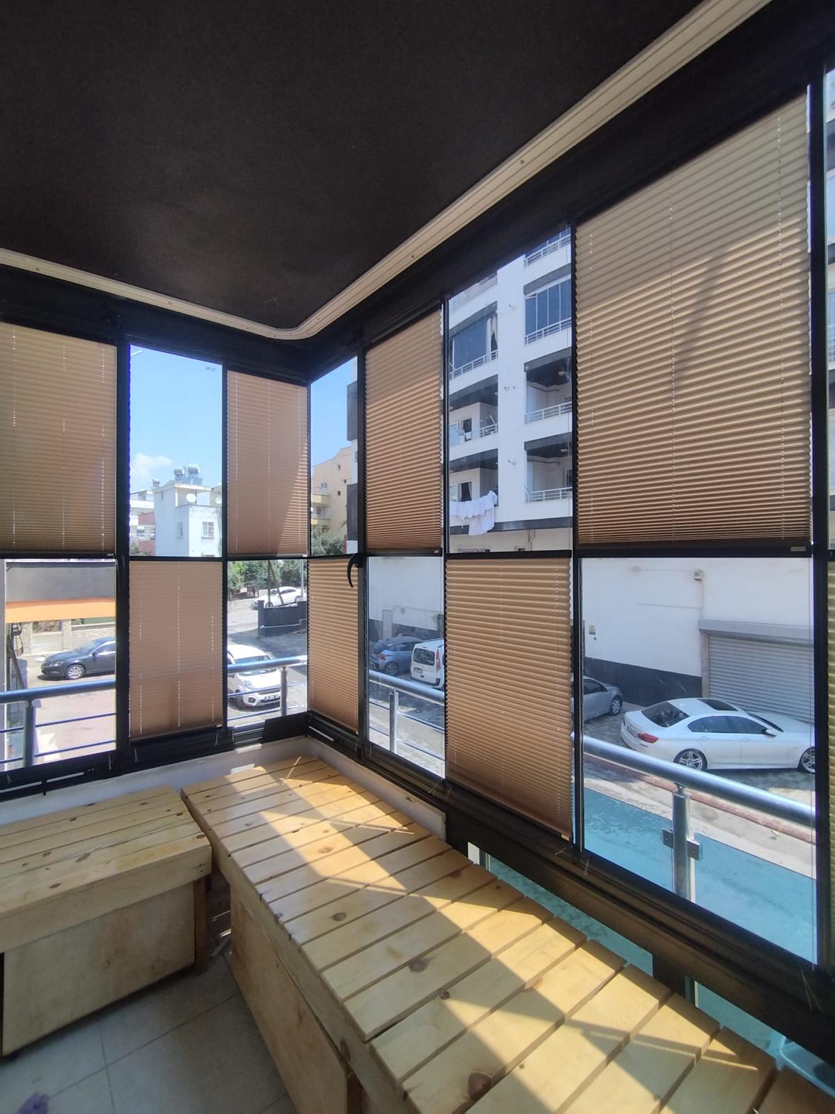 Orlenda Plise Özel Seri Cam Balkon Perdesi